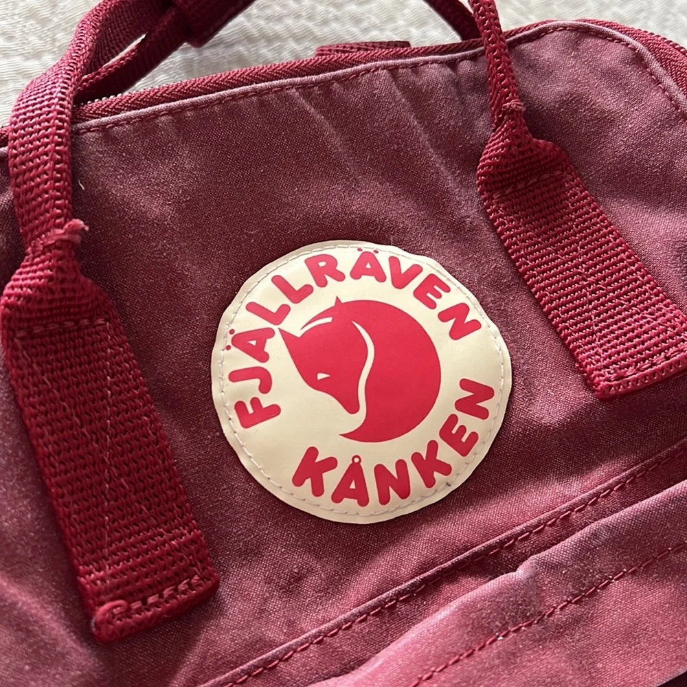 🍒FJALL RAVEN🍒 - Picture 2 of 4